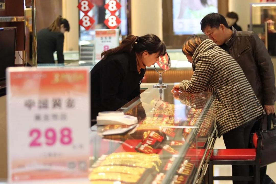 金價連跌六周，市場波動中的黃金投資挑戰(zhàn)與機(jī)遇